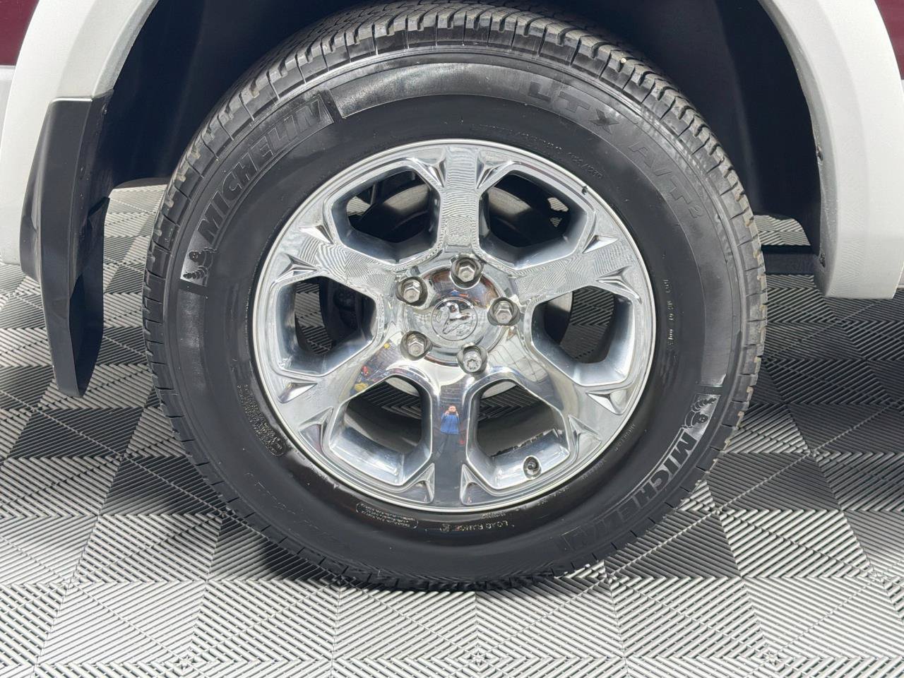 Used 2017 RAM 1500 Laramie w/ Convenience Group AWD/4WD image 30