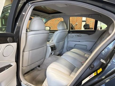 Used 2007 Lexus LS 460 RWD image 28