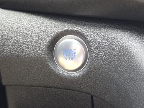 Used 2023 Hyundai Santa Fe SEL Convenience image 23