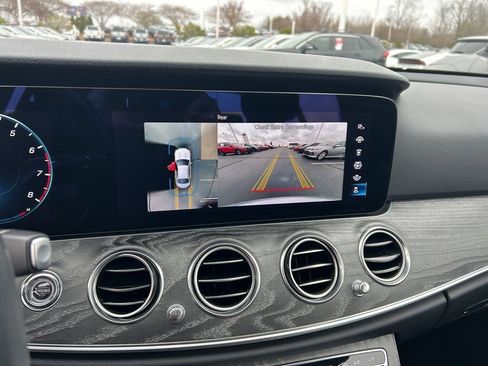 Used 2021 Mercedes-Benz E 350 Sedan image 13