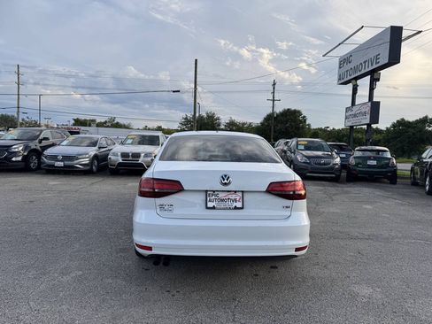Used 2017 Volkswagen Jetta S FWD image 7