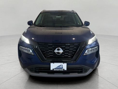 Used 2023 Nissan Rogue SV w/ SV Premium Package AWD/4WD image 4