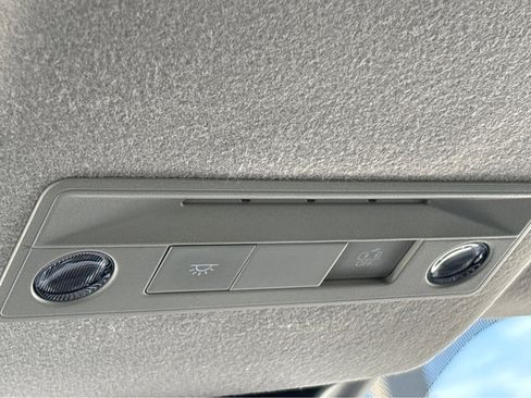 Used 2025 Nissan Kicks SV image 24