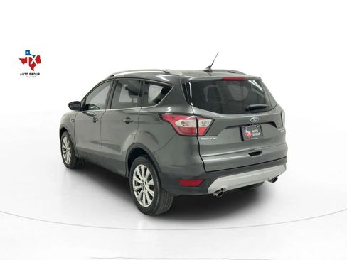 Used 2018 Ford Escape Titanium image 6