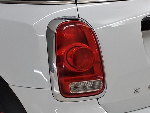 Used 2019 MINI Cooper Countryman FWD image 11