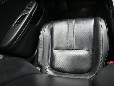 Used 2018 Honda Civic EX-L image 8