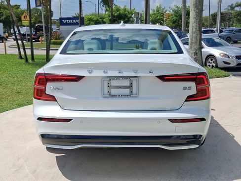 Used 2024 Volvo S60 B5 Core FWD image 5
