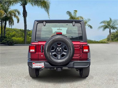 Used 2022 Jeep Wrangler Unlimited Sport AWD/4WD image 5