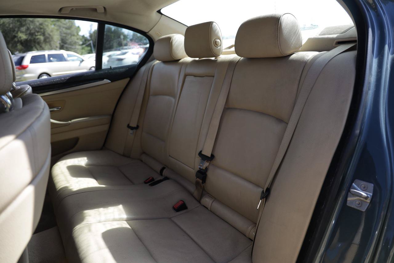 Used 2011 BMW 528i Sedan RWD image 8