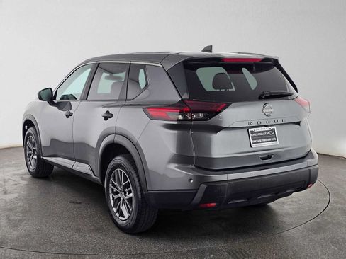 Used 2024 Nissan Rogue S FWD image 5
