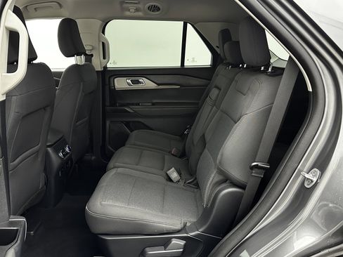 Used 2025 Ford Explorer Active image 26