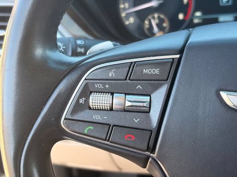 Used 2017 Genesis G90 5.0 Ultimate RWD image 28