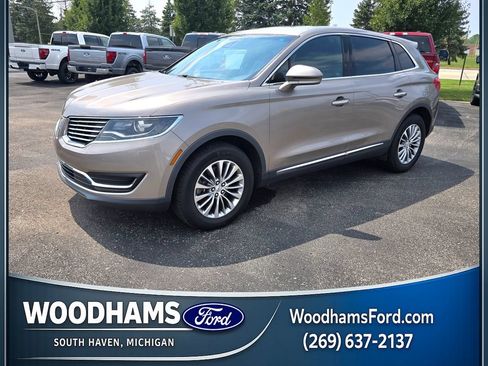 Used 2018 Lincoln MKX Select w/ Select Plus Package AWD/4WD image 1
