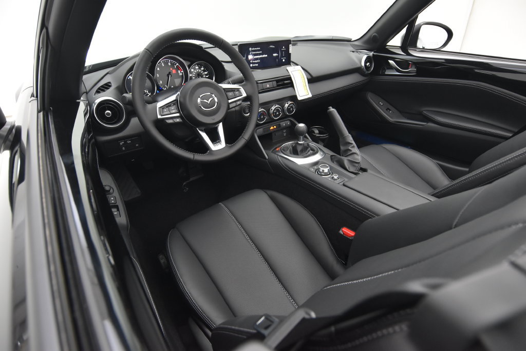 New 2026 MAZDA MX-5 Miata Grand Touring w/ Weather Package RWD image 32