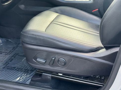 Used 2022 Kia Sorento EX w/ Panoramic Sunroof Package image 25