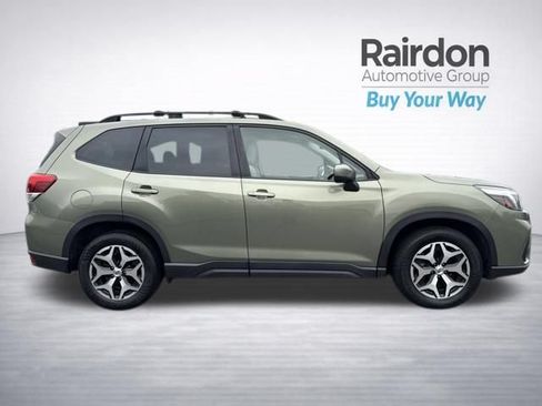 Used 2020 Subaru Forester Premium AWD/4WD image 8