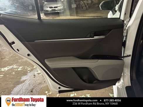 Used 2019 Toyota Camry XSE w/ Carpet Mat Package FWD image 11