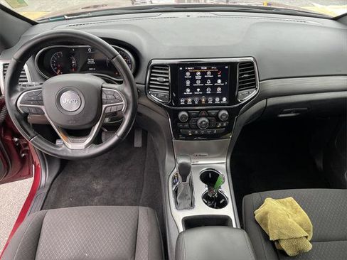 Certified 2022 Jeep Grand Cherokee Laredo E image 15