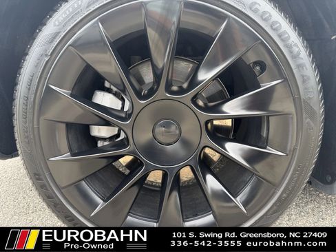 Used 2023 Tesla Model Y Long Range AWD/4WD image 21