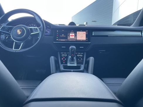 Certified 2023 Porsche Cayenne Platinum Edition AWD/4WD image 24