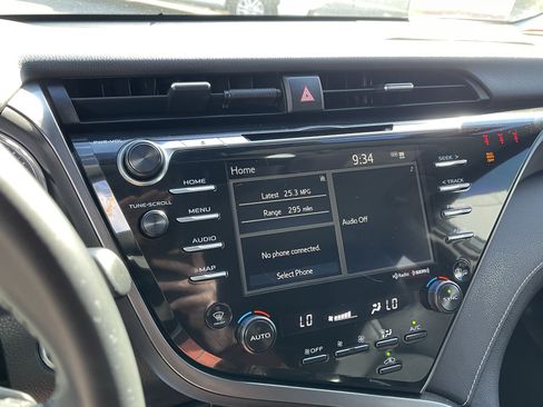 Certified 2019 Toyota Camry XSE FWD image 21