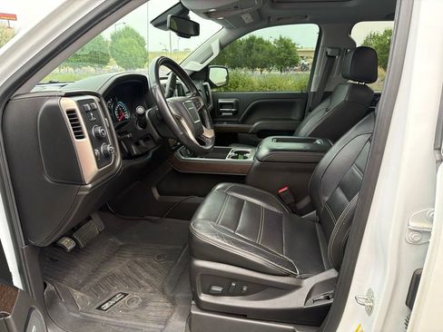 Used 2018 GMC Sierra 1500 Denali w/ Denali Ultimate Package AWD/4WD image 10
