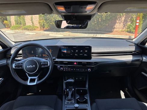 Used 2025 Kia K5 LXS FWD image 32