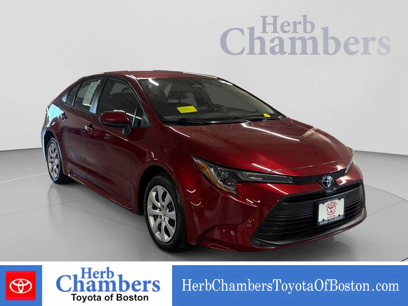 Used 2024 Toyota Corolla LE FWD image 1