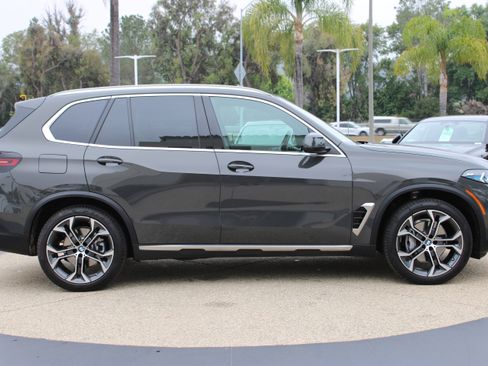 Used 2026 BMW X5 sDrive40i w/ Climate Comfort Package RWD image 7