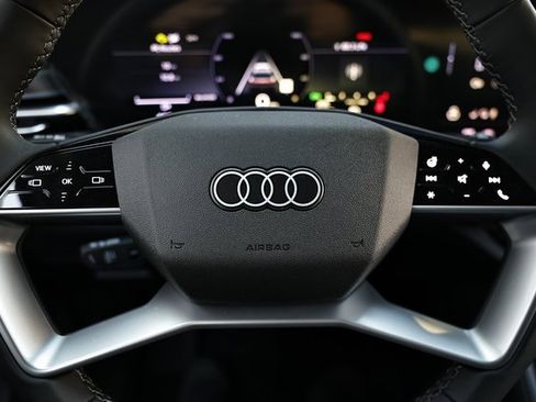 New 2025 Audi Q5 Premium image 31