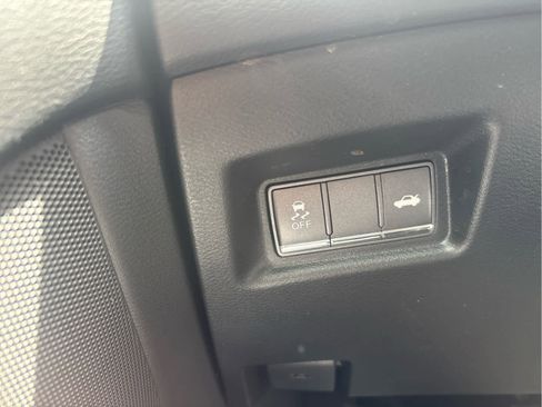 Used 2015 INFINITI Q50 w/ Signature Edition Package image 7