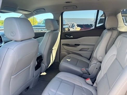 Used 2020 GMC Acadia SLT w/ Trailering Package AWD/4WD image 9