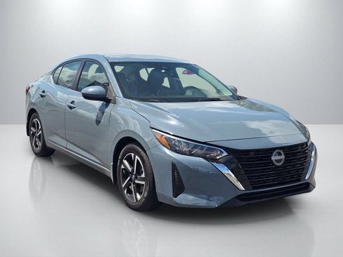 Used 2024 Nissan Sentra SV FWD image 3