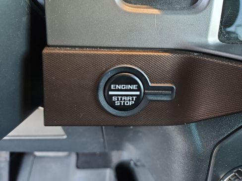 Used 2023 Ford Bronco Outer Banks image 22