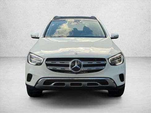 Certified 2022 Mercedes-Benz GLC 300 image 2