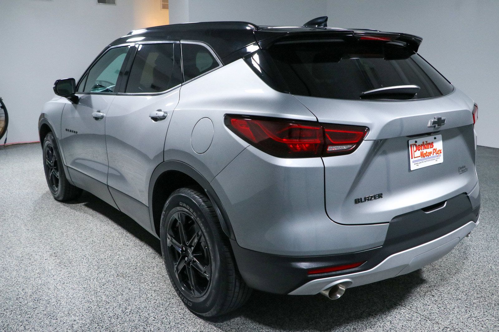 Used 2023 Chevrolet Blazer LT w/ Midnight/Sport Edition FWD image 9