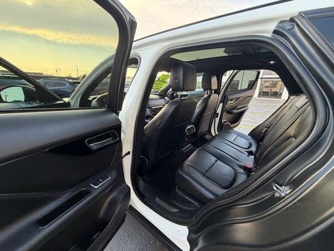 Used 2019 Jaguar F-PACE Premium AWD/4WD image 13