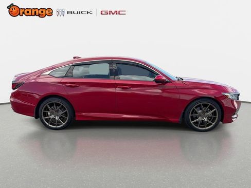 Used 2018 Honda Accord Sport image 2