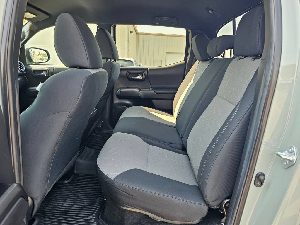 Used 2023 Toyota Tacoma TRD Off-Road w/ Black Out Package (TMS) AWD/4WD image 14
