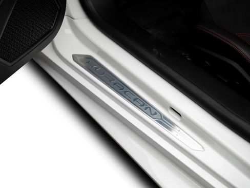 Used 2017 Lamborghini Huracan LP 580-2 RWD image 59