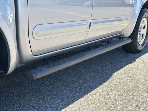 Used 2008 Nissan Frontier SE image 8