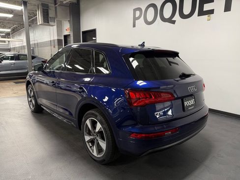 Used 2020 Audi Q5 2.0T Premium w/ Titanium Sport Package AWD/4WD image 6