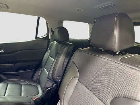 Used 2022 GMC Acadia SLT w/ Preferred Package image 27