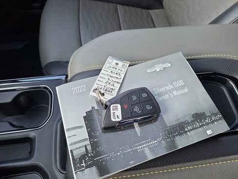 Used 2022 Chevrolet Silverado 1500 ZR2 image 31