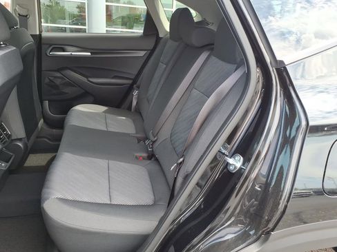 New 2026 Kia Seltos LX FWD image 9