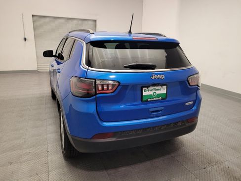 Used 2022 Jeep Compass Latitude w/ Convenience Group FWD image 6