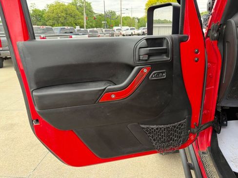 Used 2016 Jeep Wrangler Unlimited Sport w/ Quick Order Package 24S AWD/4WD image 23