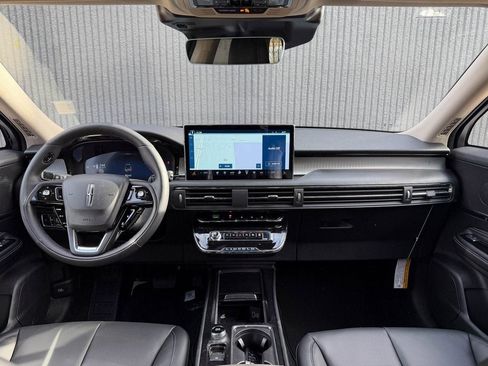 New 2026 Lincoln Corsair Premiere image 39