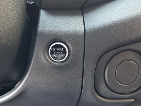 Used 2024 Nissan Frontier SV w/ SV Convenience Package RWD image 21