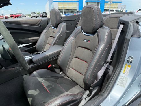 Used 2017 Chevrolet Camaro ZL1 RWD image 24